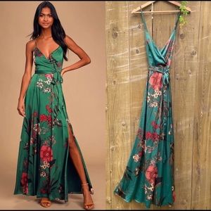 Emerald Green Floral Print Satin Wrap Maxi Dress 🌿